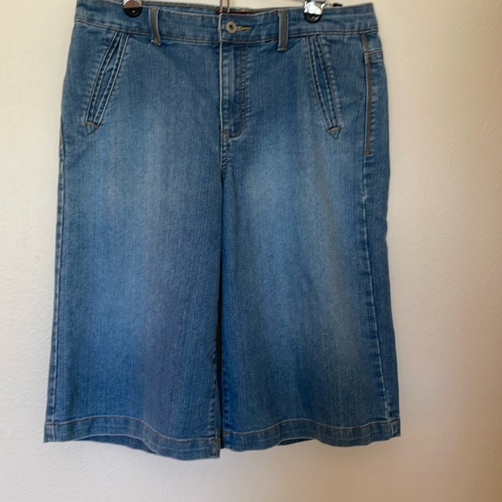 Gloria Vanderbilt Bermuda Jean Shorts